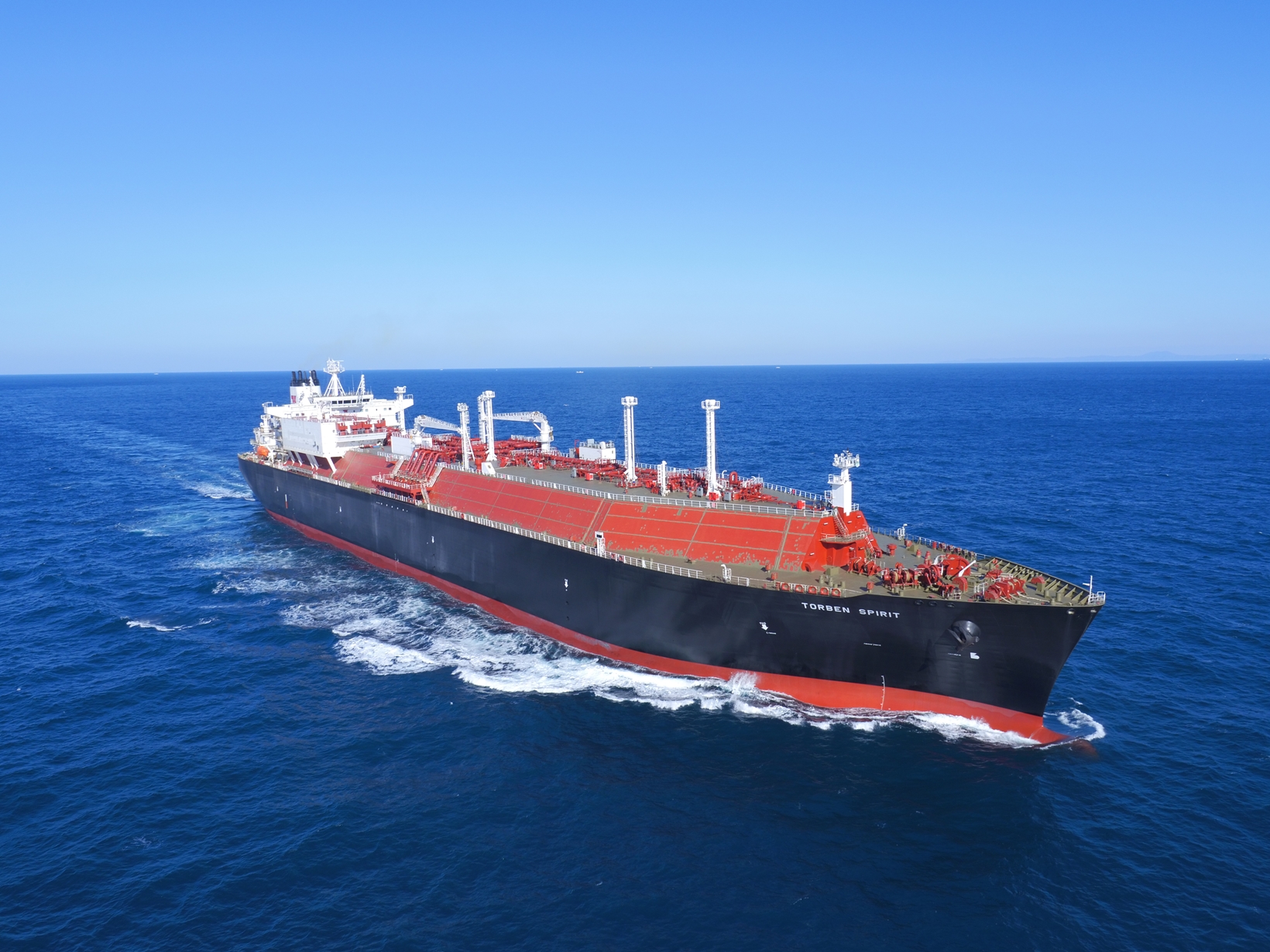 Teekay LNG swings to profit