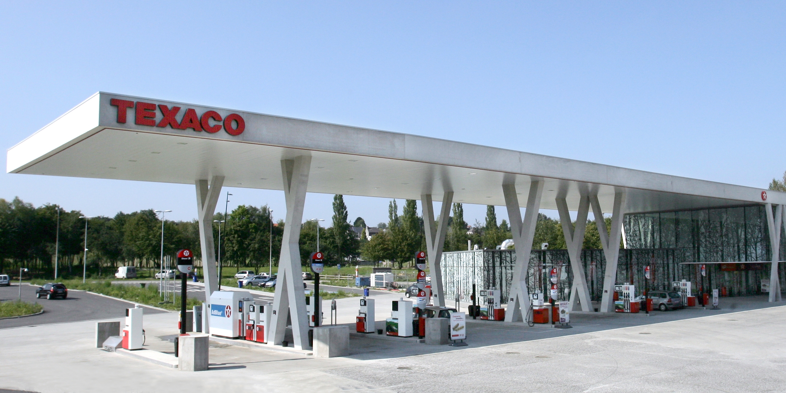 LIQAL wins Belgian LNG station deal