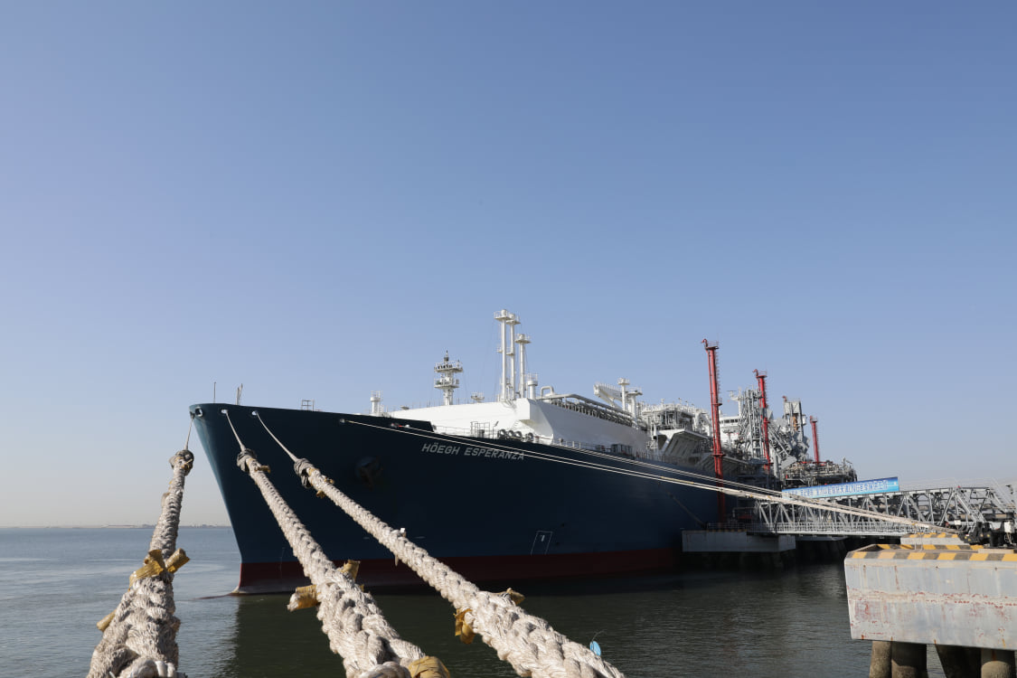 Höegh LNG swings to profit in Q3