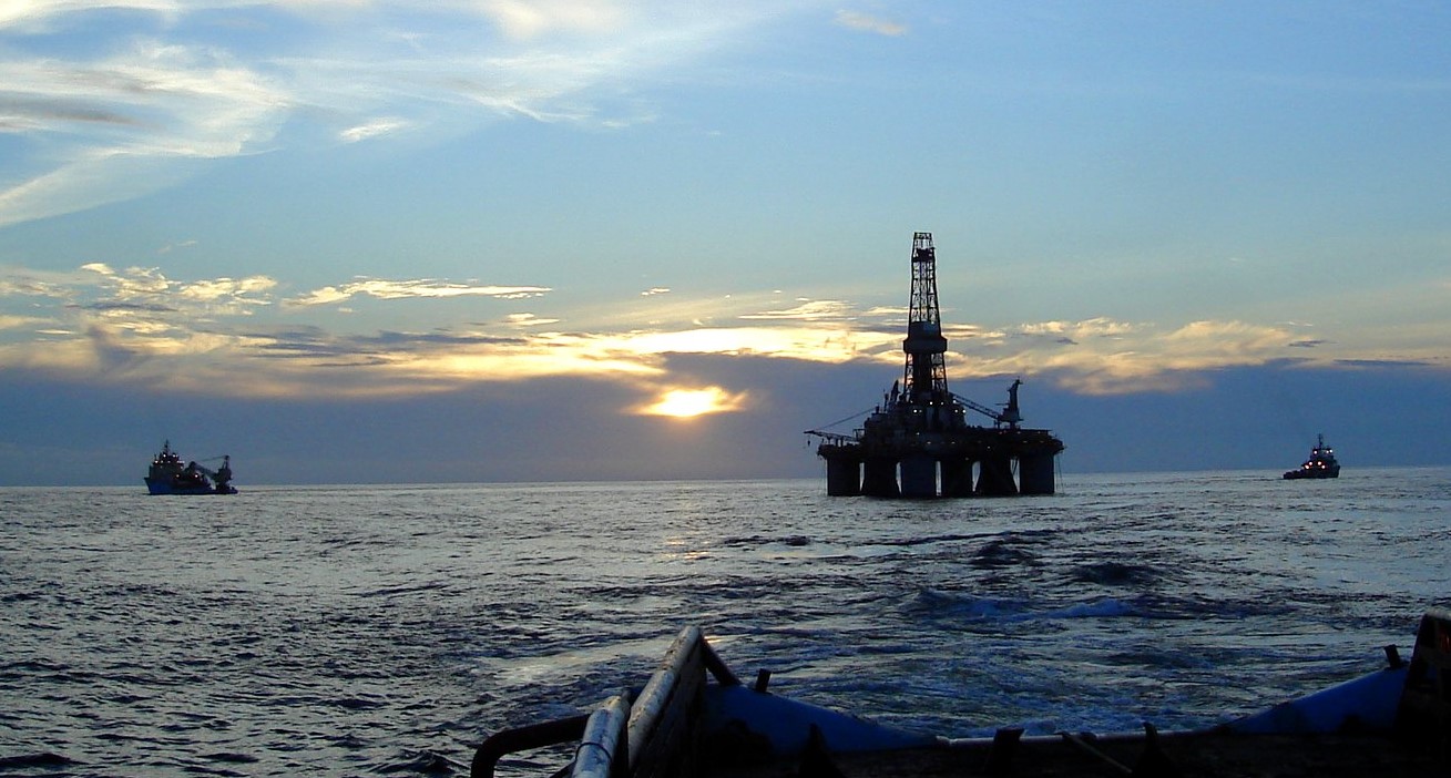 Illustration, rig on open sea