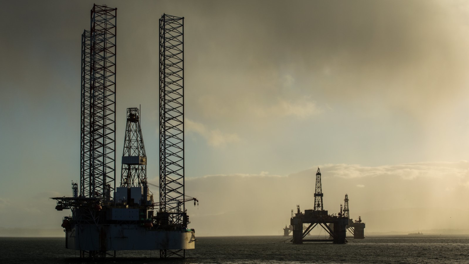 Illustration; offshore rigs