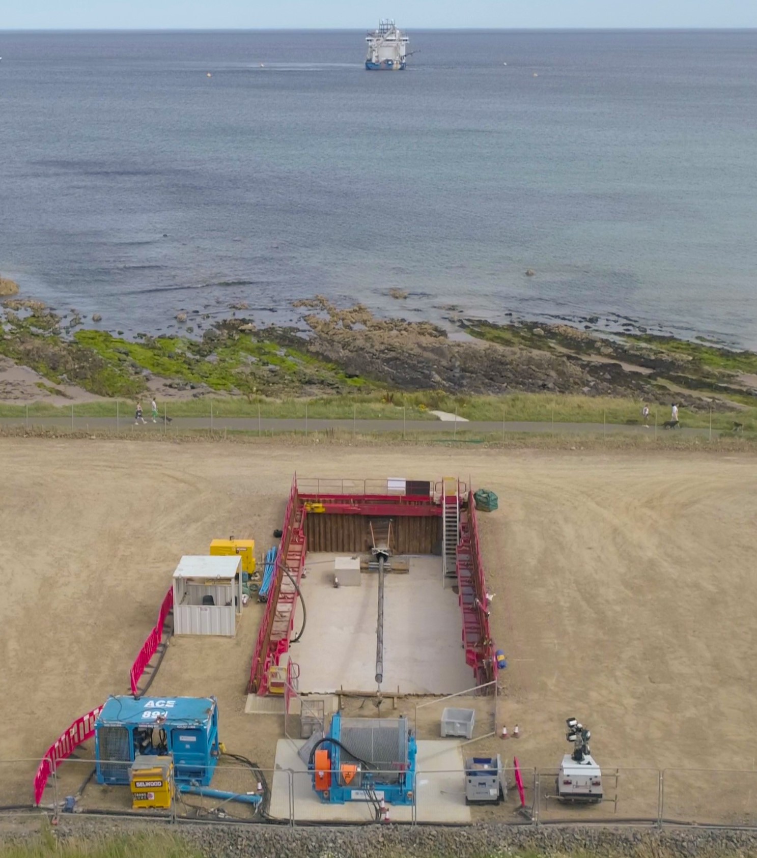 Moray East export cable makes landfall.