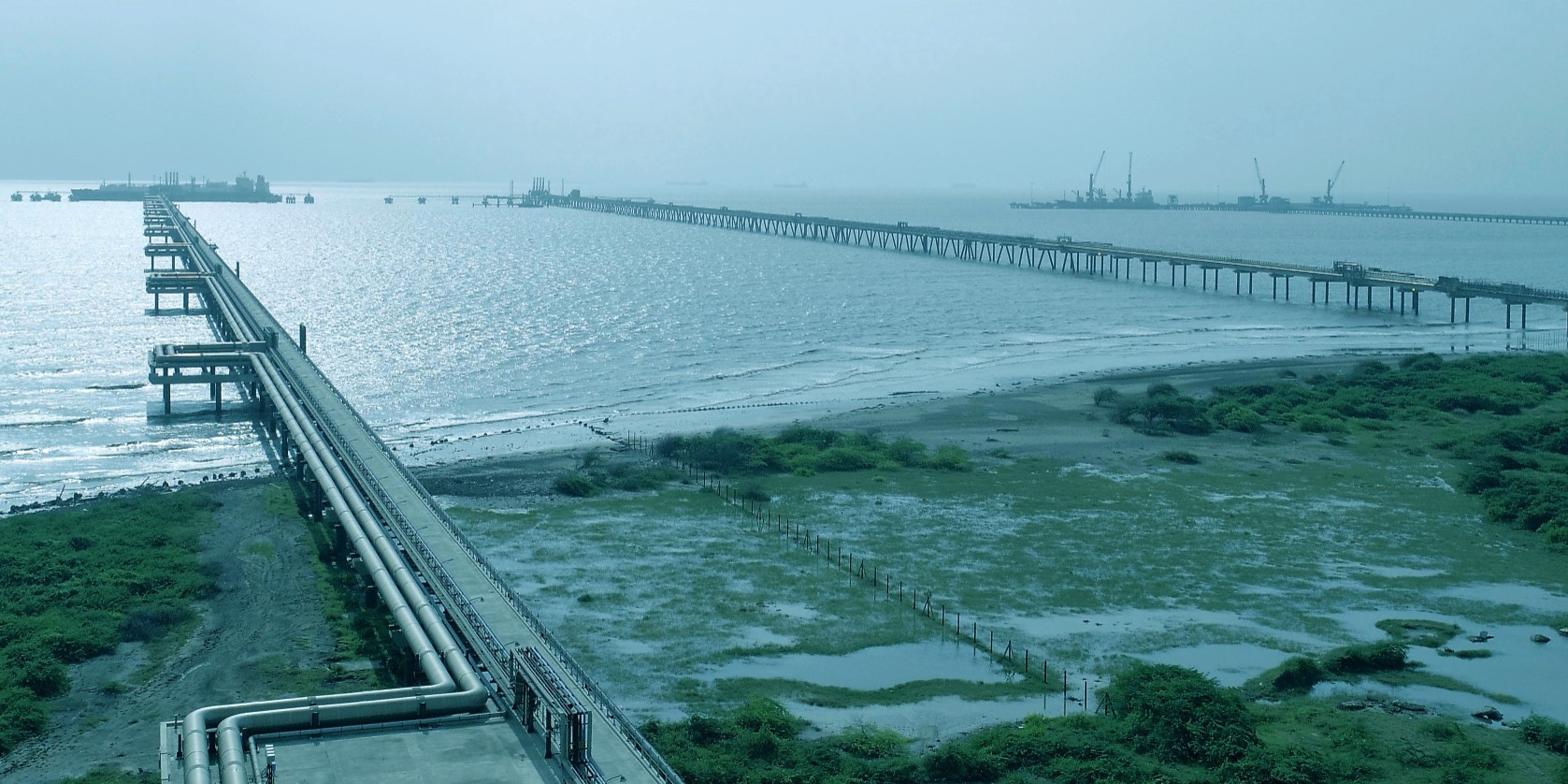 Dahej LNG terminal; Image courtesy of Petronet LNG