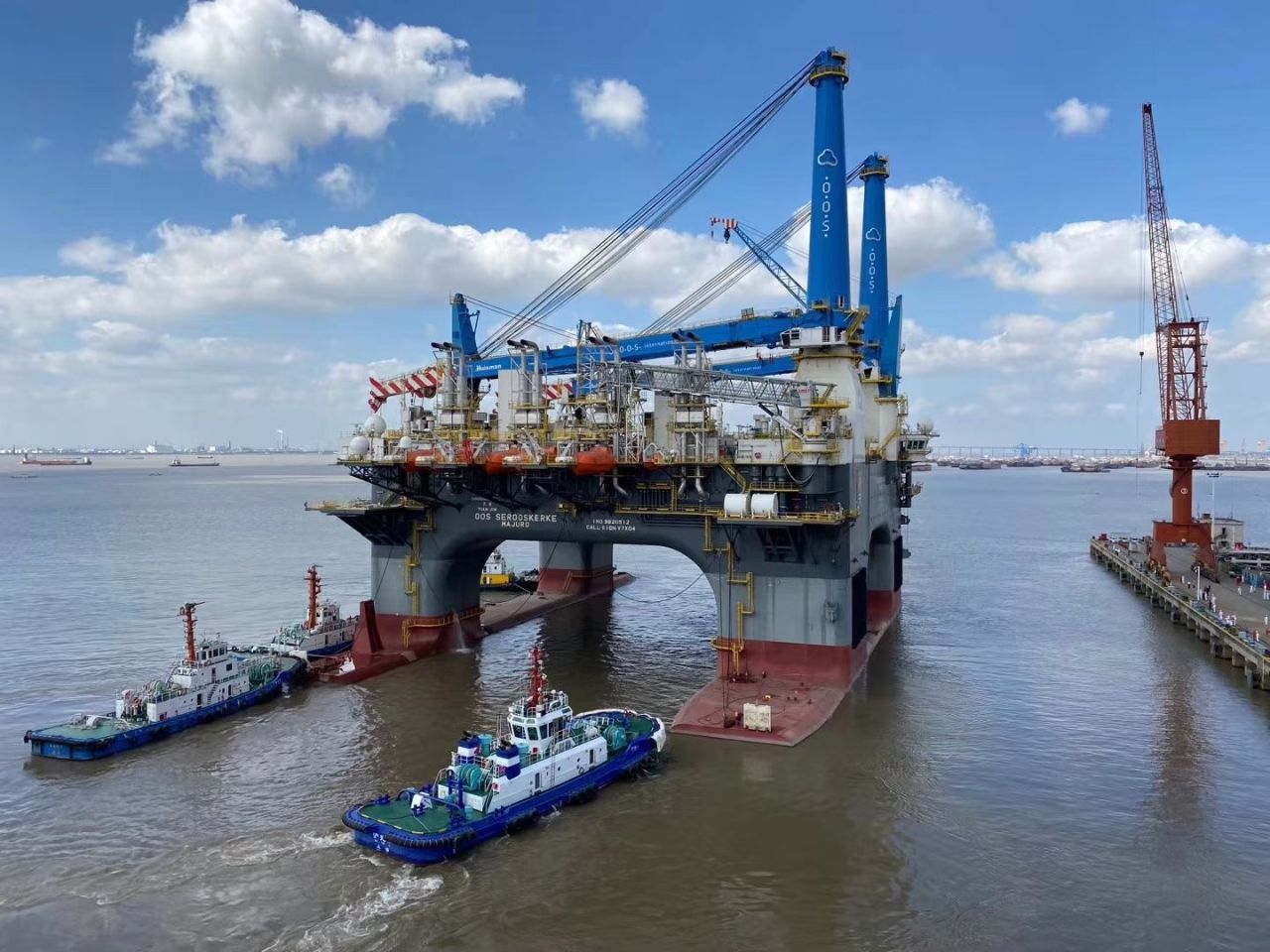 OOS Serooskerke being towed out of CMHI shipyard