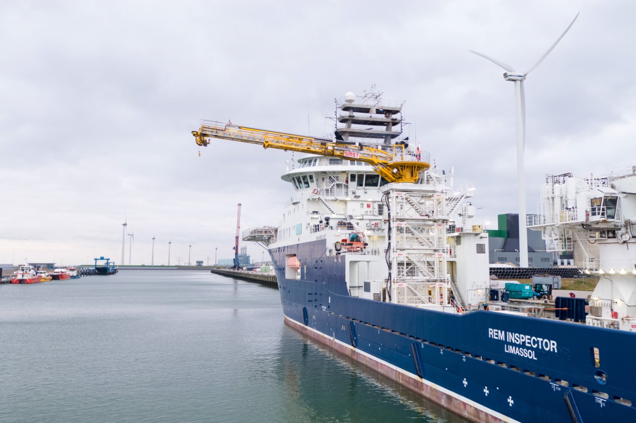 Rem-Inspector-Sports-New-SMST-Gangway-for-DanTysk-Work