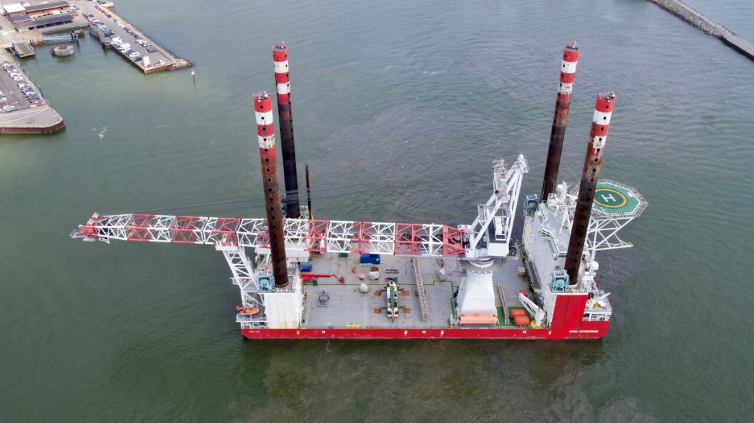 Siemens-Gamesa-Picks-Main-Service-Jack-Up-Vessel