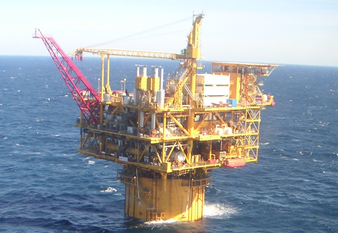 Devils Tower spar platform; Source: Sanmar Chain LLOG Eni