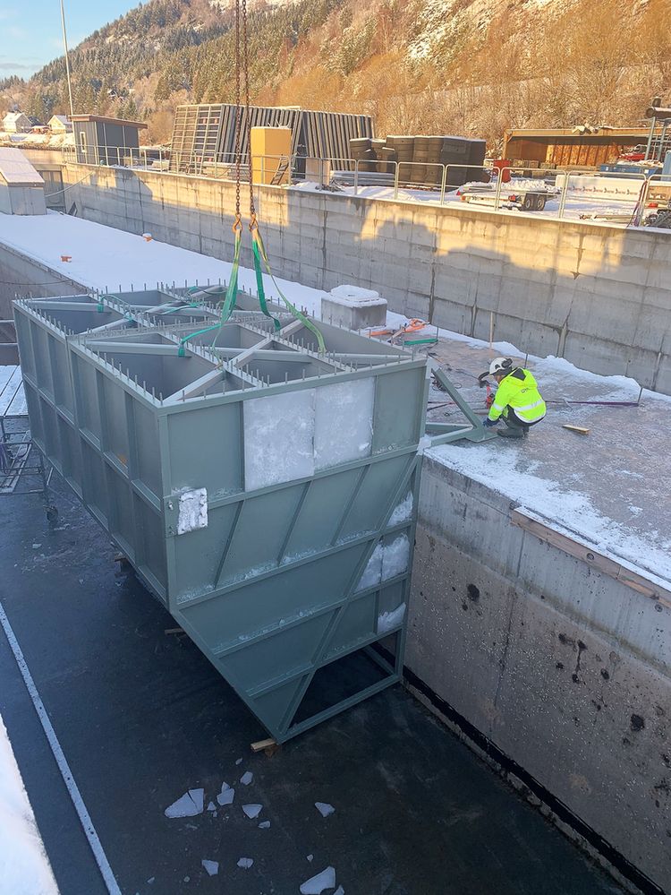 The installation of the tailored wave energy converter units at the dock of Ulstein Betong Marine at Haddal, Norway (Courtesy of Havkraft/Ulstein Betong Marine)
