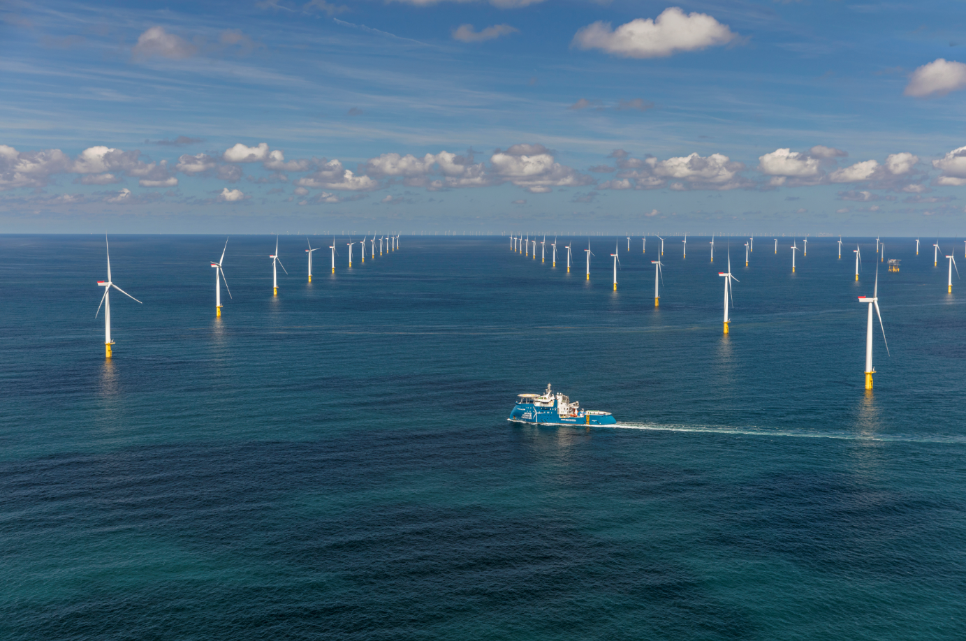 Siemens Gamesa extends service contract for major offshore wind farm