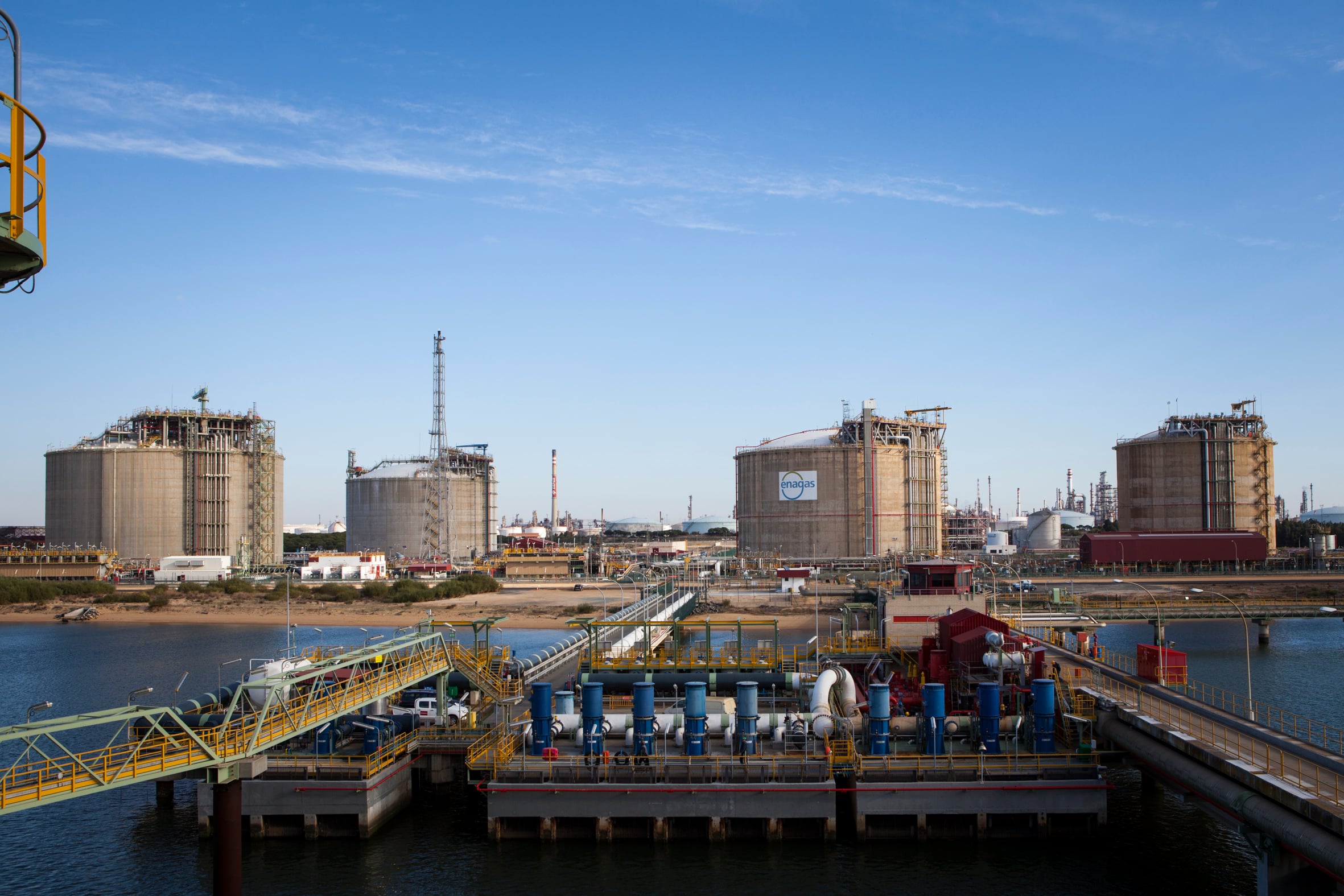 Spain's January LNG imports slip