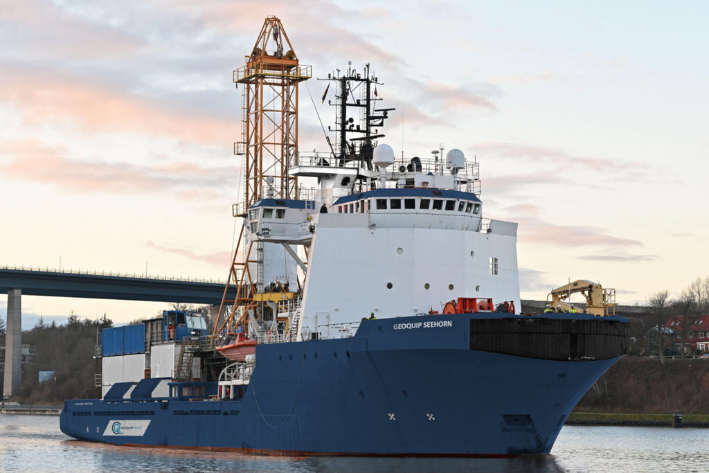 Photo of Geoquip Seehorn vessel (Courtesy of Geoquip Marine)