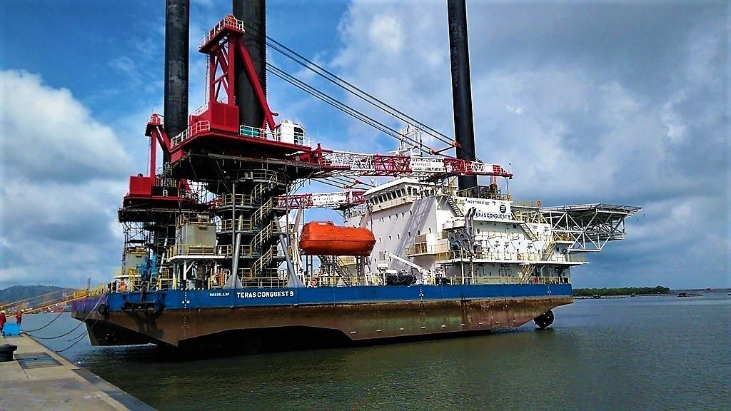 Teras Conquest 9 liftboat - Ezion