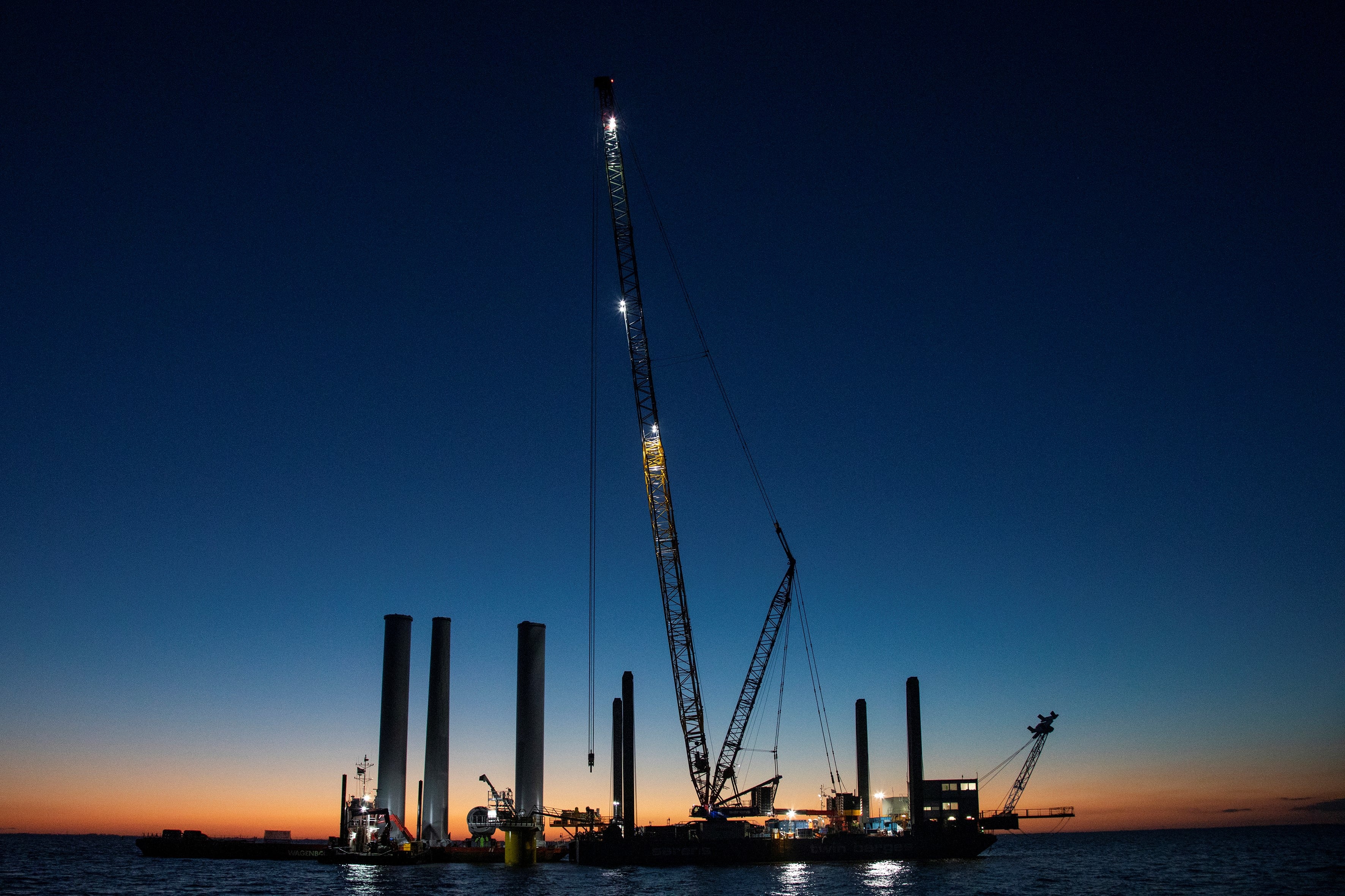 Turbine-Installation-Kicks-Off-at-Windpark-Fryslân
