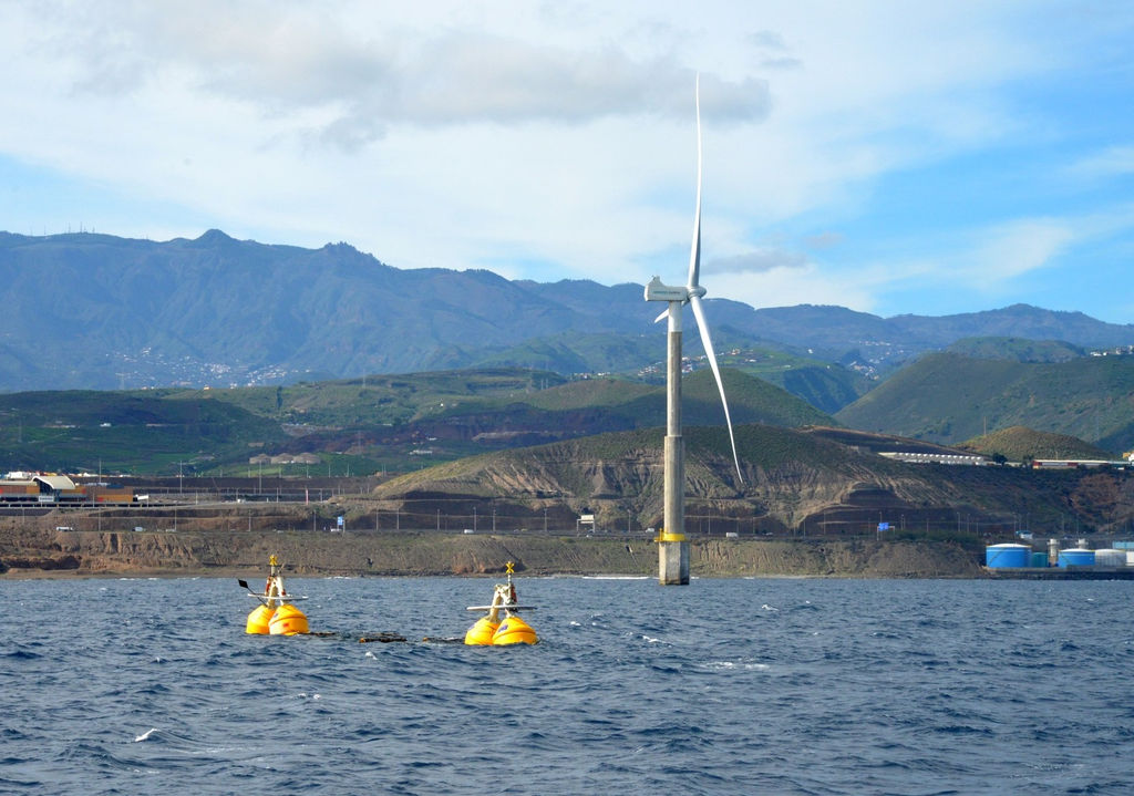 Illustration/Wavepiston wave device test string (Courtesy of Michael Henriksen/Wavepiston)