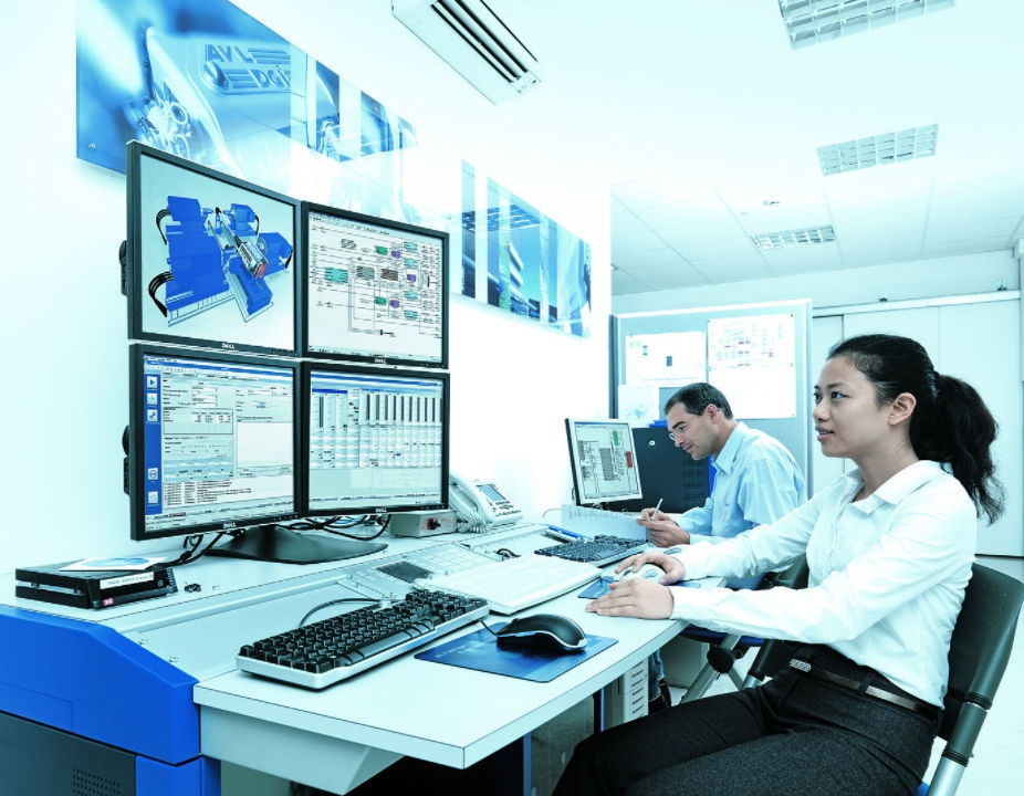 Photo illustration showing tests with the IODP (Courtesy of AVL)