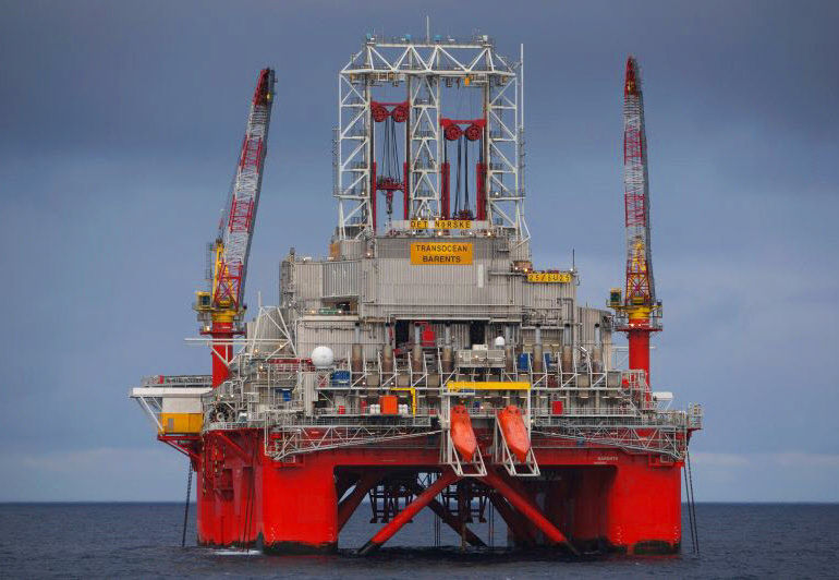Transocean Barents rig;