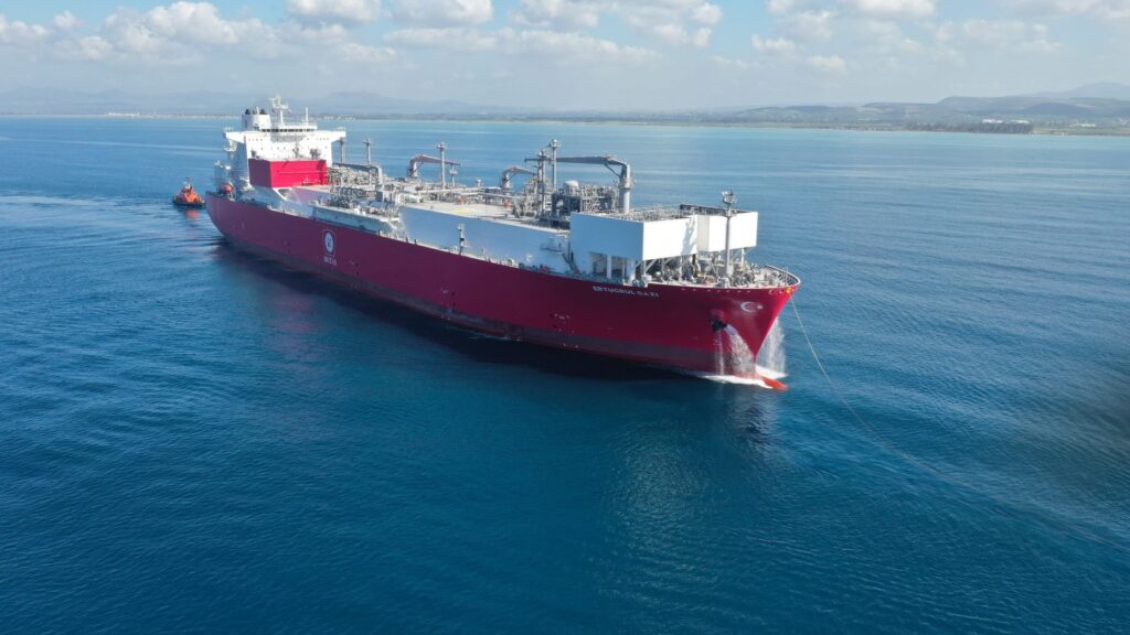 Ertuğrul Gazi FSRU undergoing final regasification trials