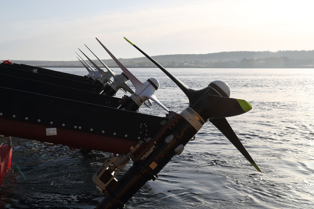 Photo showing Sustainable Marine's new 4-metre rotors featured on its 420kW PLAT-I 6.40 floating tidal energy platform (Courtesy of Sustainable Marine)