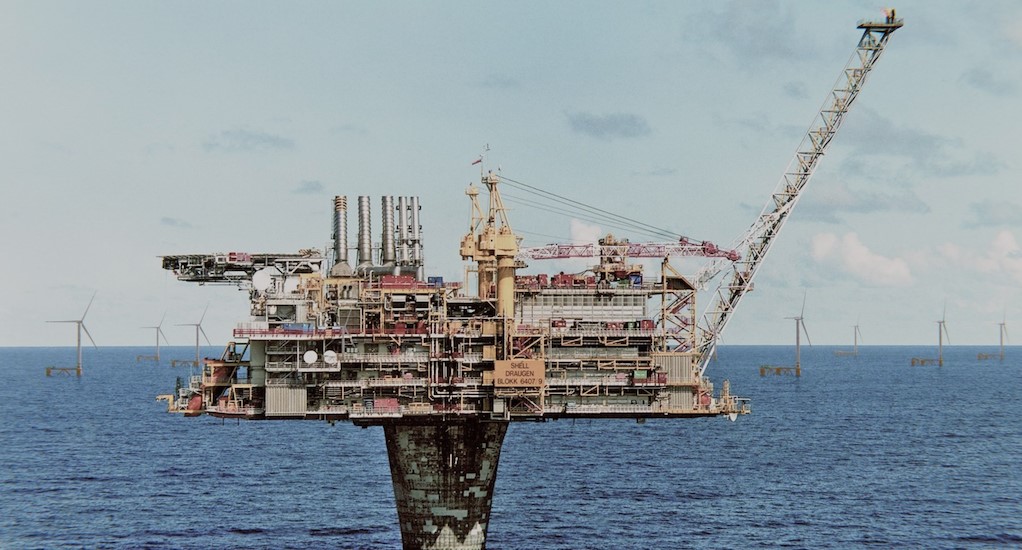 A visualization of a floating offshore wind farm connected to the Draugen platform.