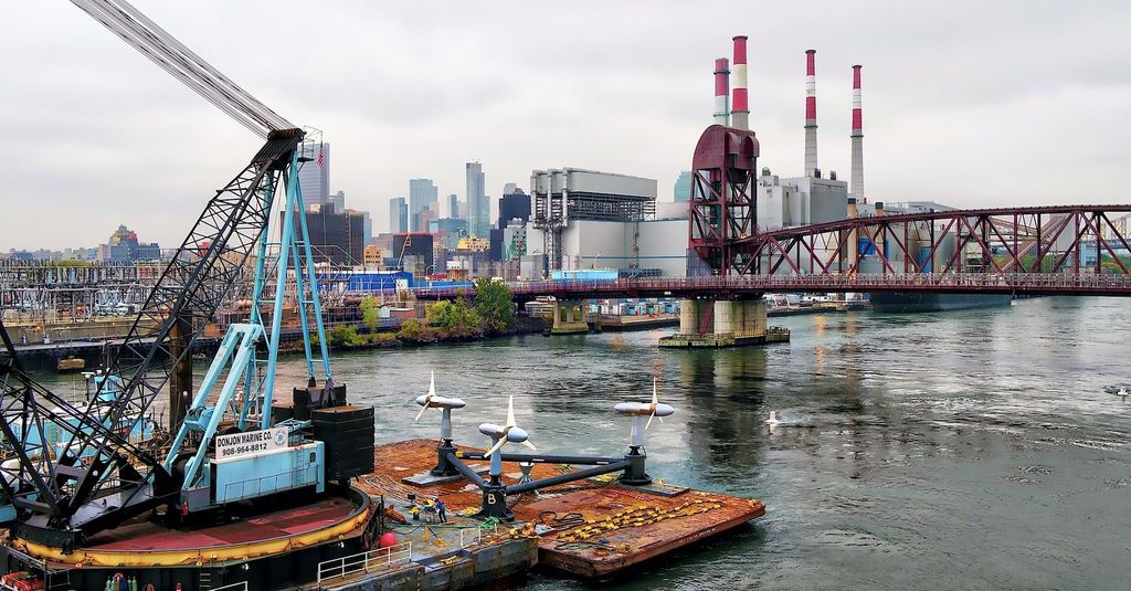 Tidal energy array in New York City by U.S.-based tidal energy company Verdant Power (Courtesy of Verdant Power)