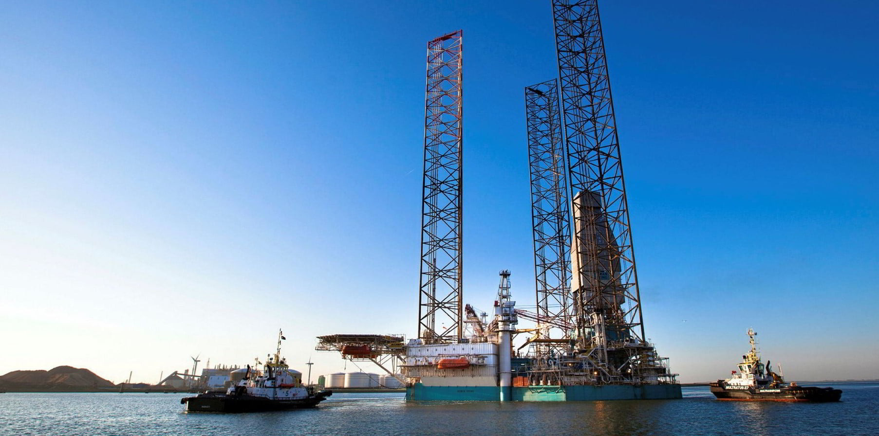 Valaris rig sets sail for its gig with Repsol