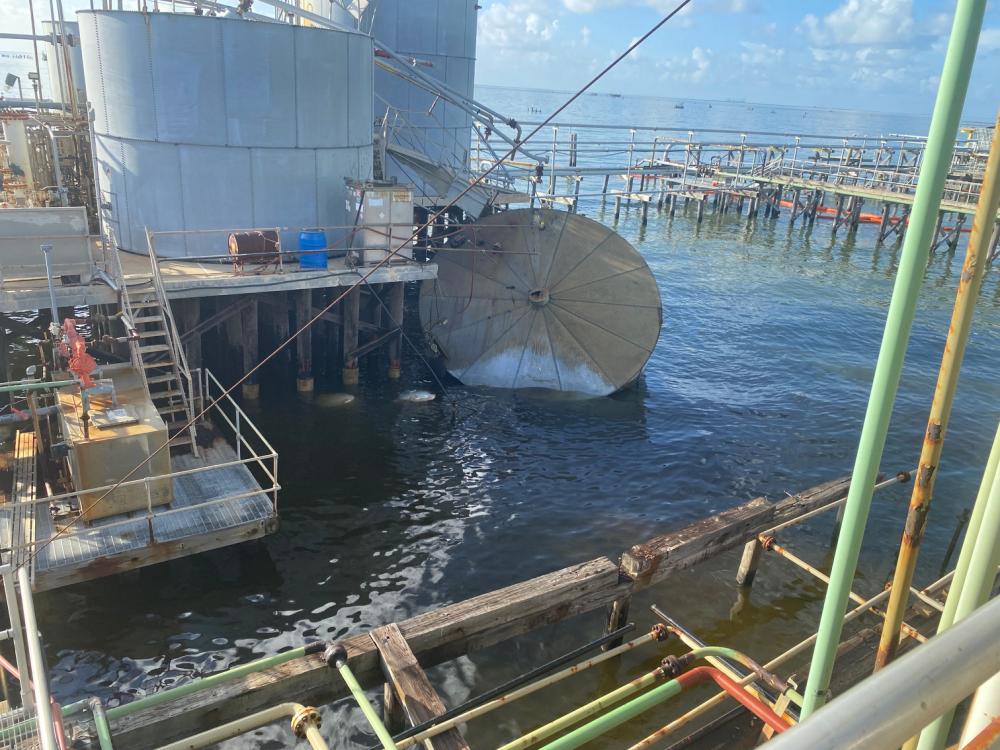 After tank platform falls, thousands of crude oil gallons hit Louisiana waters