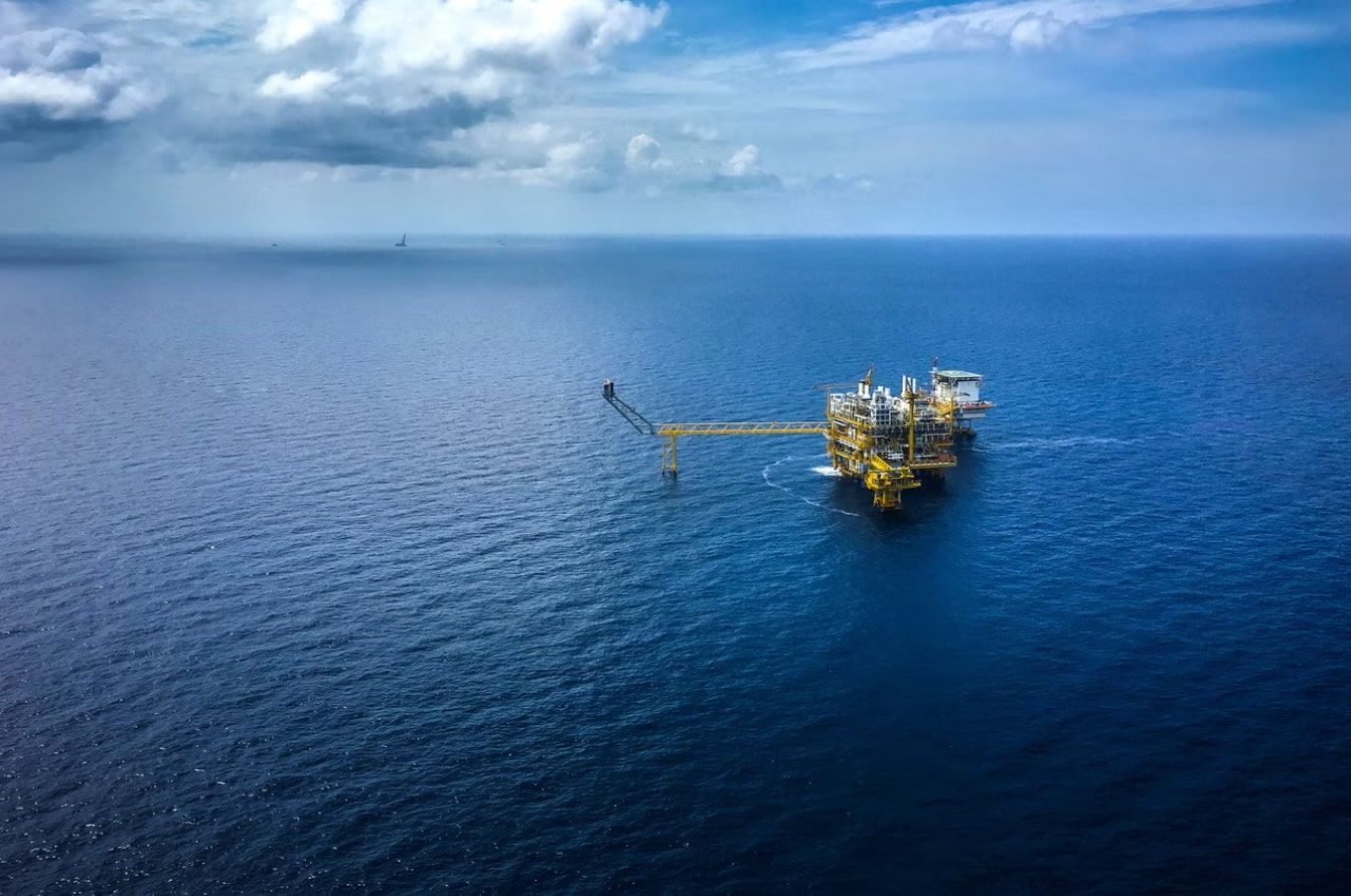 Support for fossil fuels passed whopping $697 bln in 2021, delaying energy transition progress, says OECD and IEA