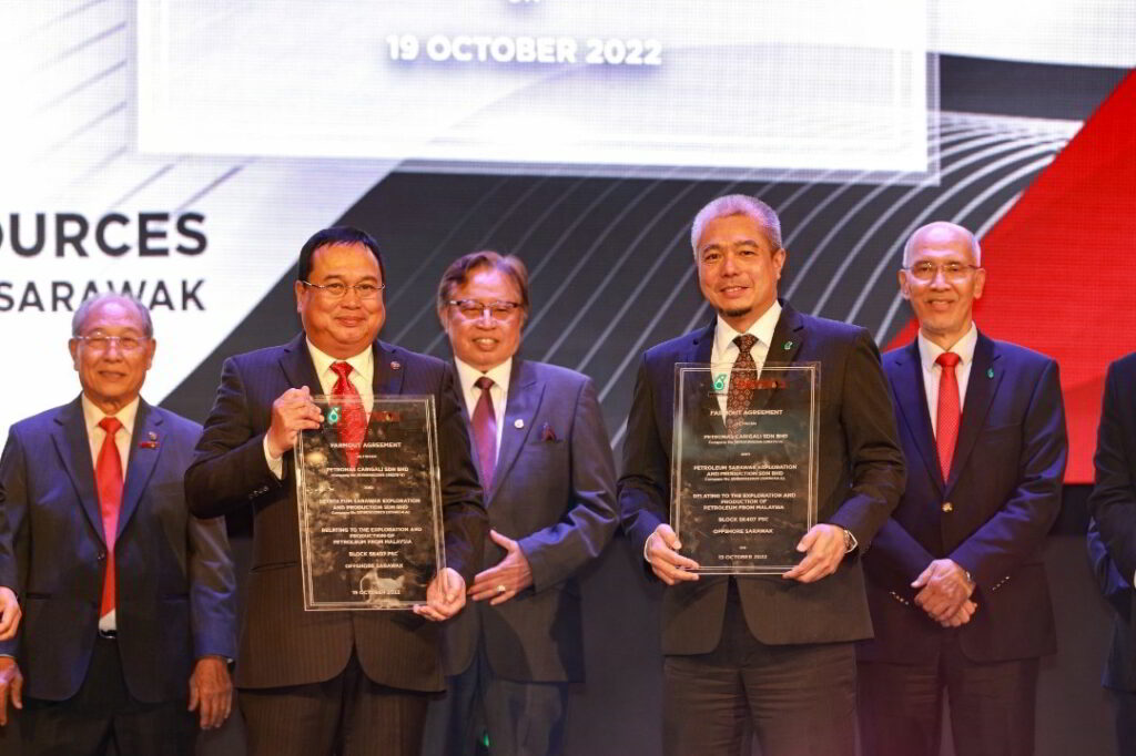 From left to right, Petros Chief Officer, Janin Girie, and Petronas Executive Vice President and Chief Executive Officer of Upstream, Datuk Adif Zulkifli