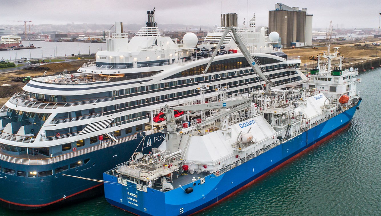 Bunkering Ponant s Le Commandant Charcot in Le Havre France Sept 2021 Photo Philippe Fauvel