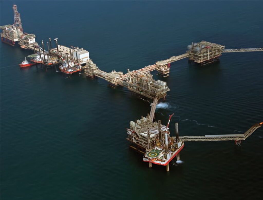 Consortium lands deal for project at world’s largest offshore sour gas development