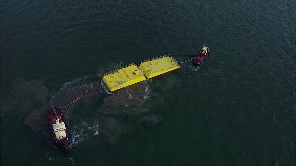 The deployment of Crestwing's Tordenskiold wave energy prototype (Courtesy of Crestwing)