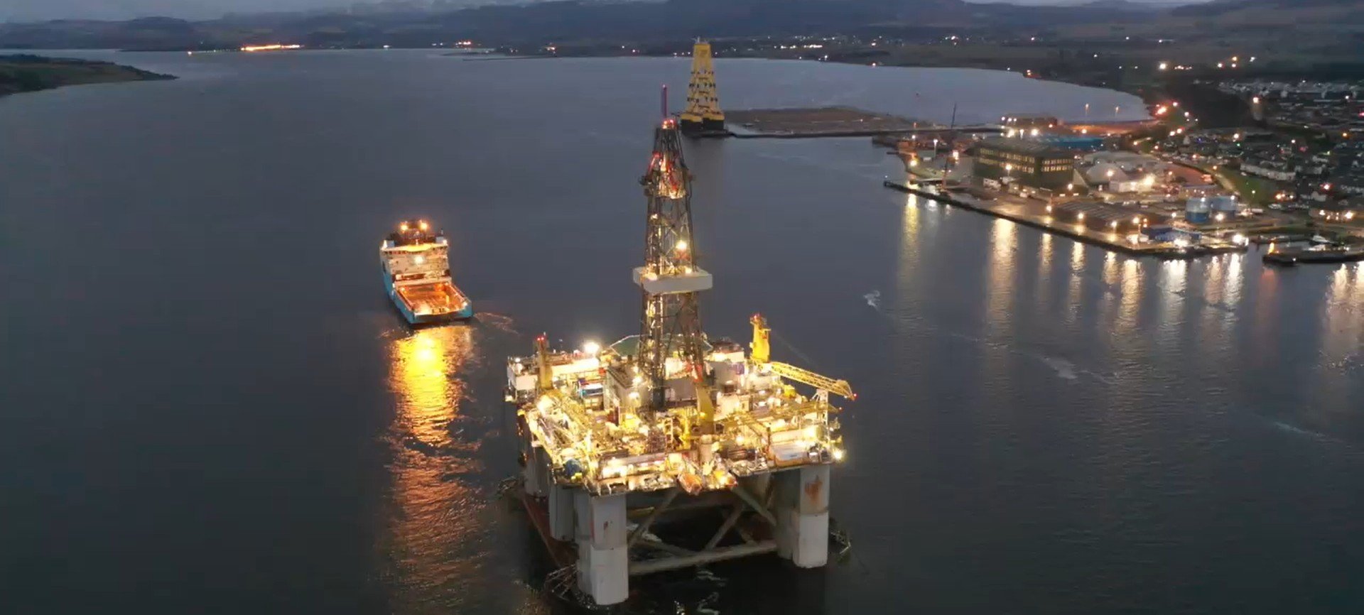 WATCH: Semi-sub rig arrives at UK port to get ready for its inaugural decom gig in North Sea