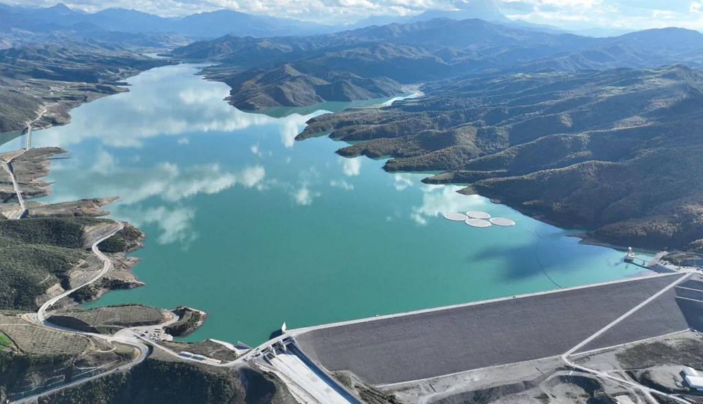 Banja floating solar plant in Albania (Courtesy of Statkraft)