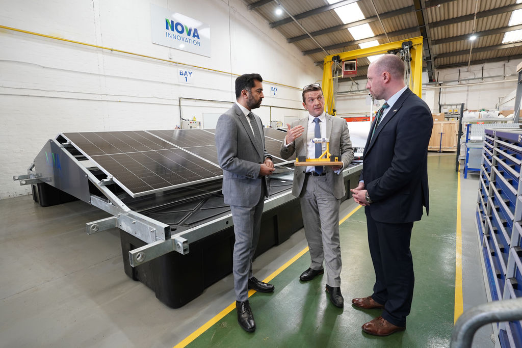 Scotland’s First Minister Humza Yousaf touring Nova Innovation’s manufacturing facility (Courtesy of Nova Innovation)