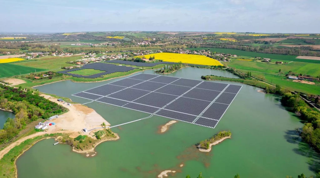 Akuo's 8.7MWp floating solar plant in Cintegabelle, France (Corutesy of Akuo)