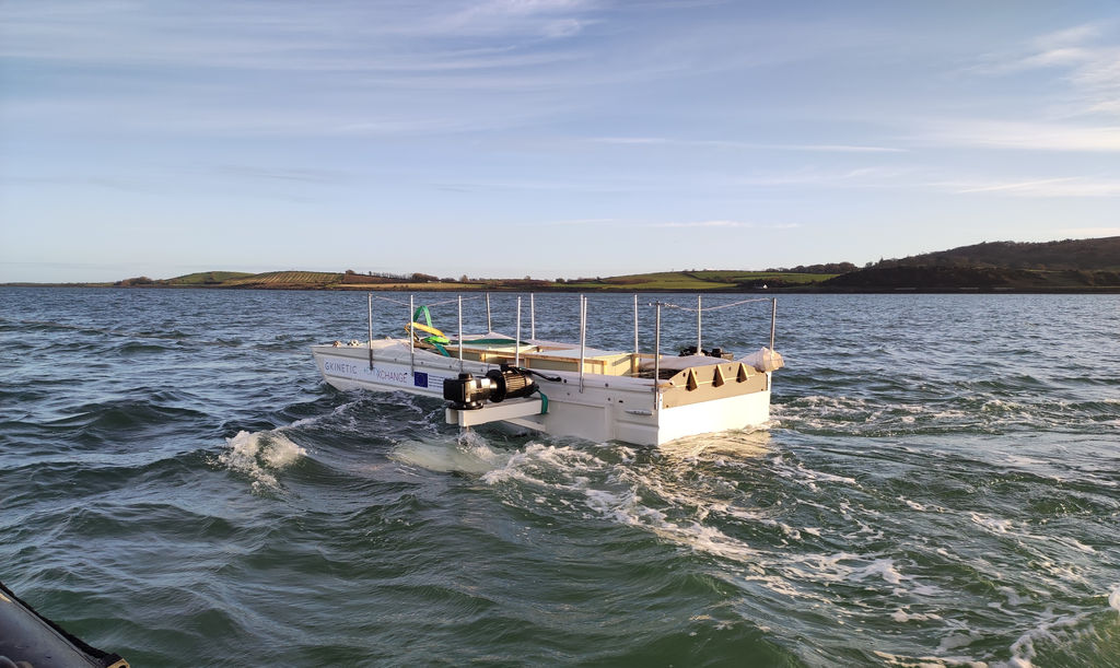 One of GKinetic’s turbines generating clean, zero-emissions energy (Courtesy of GKinetic Energy)