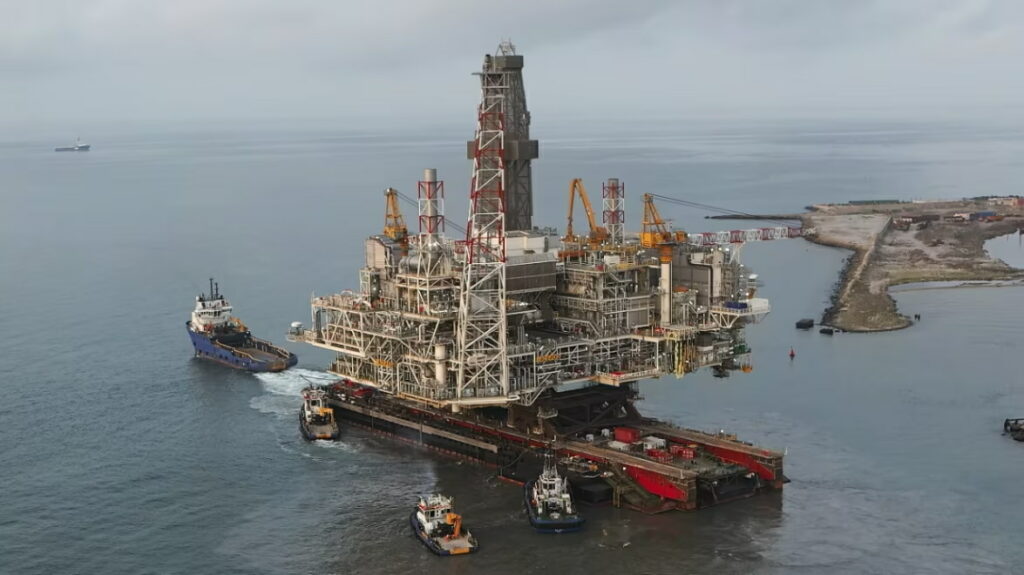 ACE topsides sail away; Source: BP