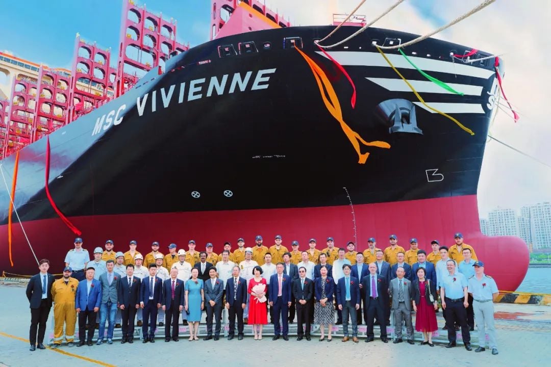 Dalian Shipbuilding MSC Vivienne