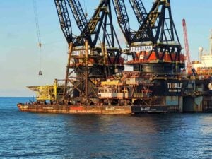 Thialf crane vessel; Source: Heerema Marine Contractors