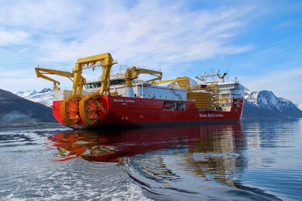 Nexans Aurora; Source: Palfinger