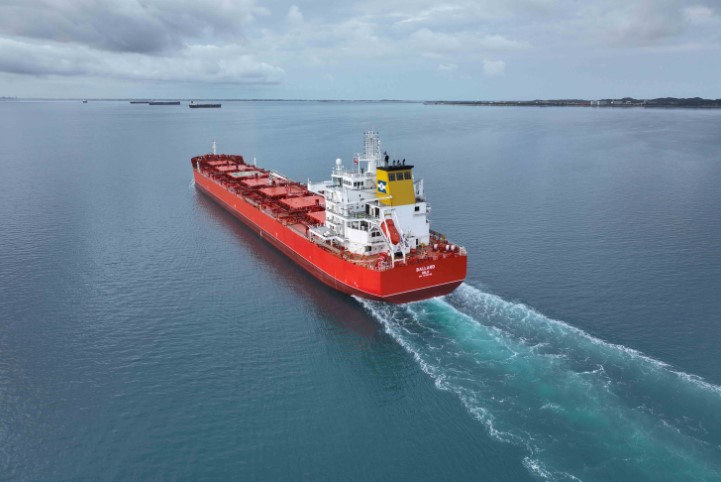Авианосец CABU компании Klaveness совершил свой первый полет с использованием технологии воздушной смазки Авианосец CABU компании Klaveness совершил свой первый полет с использованием технологии воздушной смазки