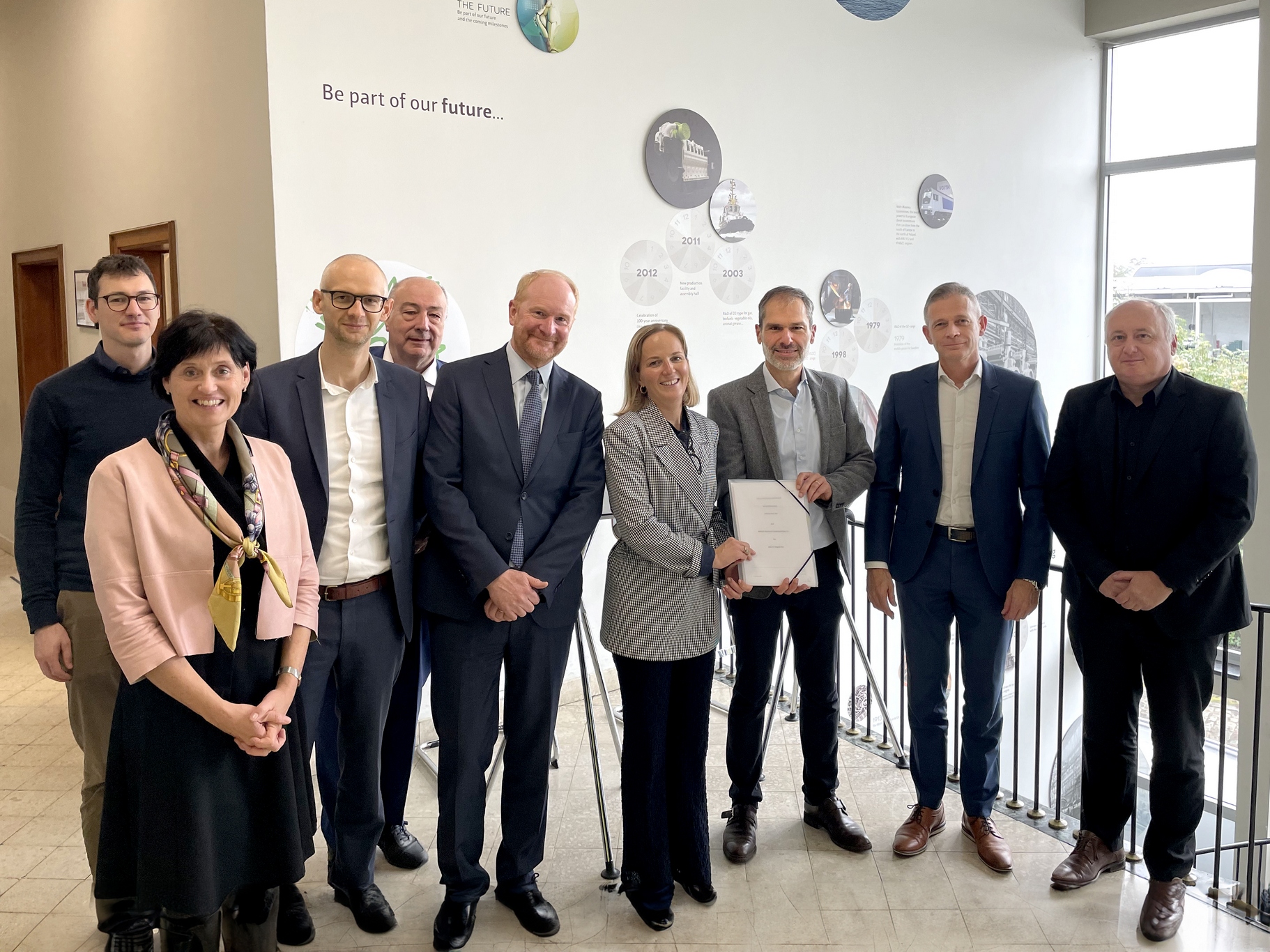 Methanol engines ordered for world’s largest cable-laying vessel2