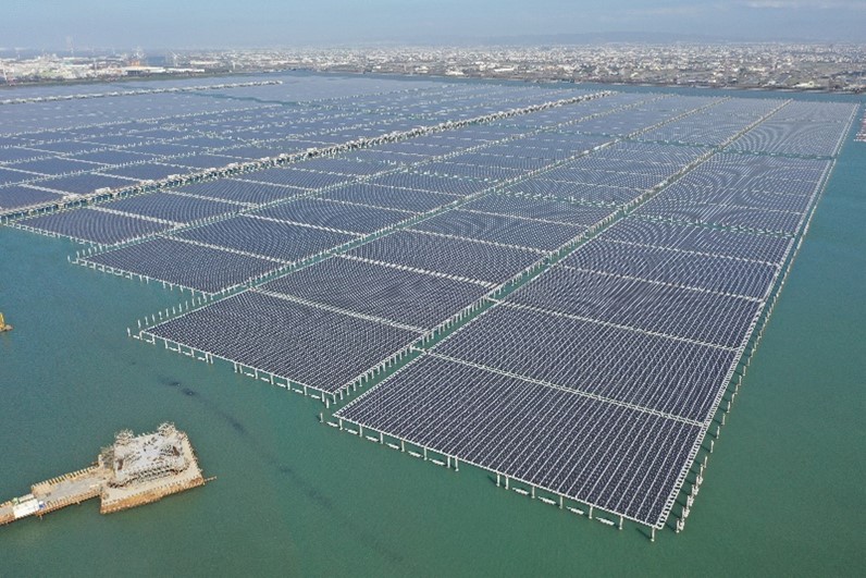 ❤星湖さま❤EnergyWork❤✨ One of Taiwan's largest near-shore floating solar projects