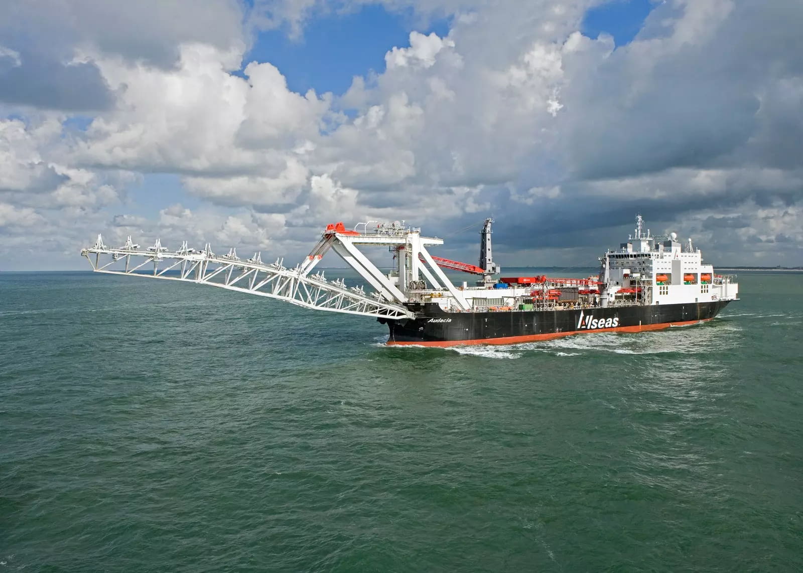 Audacia pipelay vessel; Source: Allseas