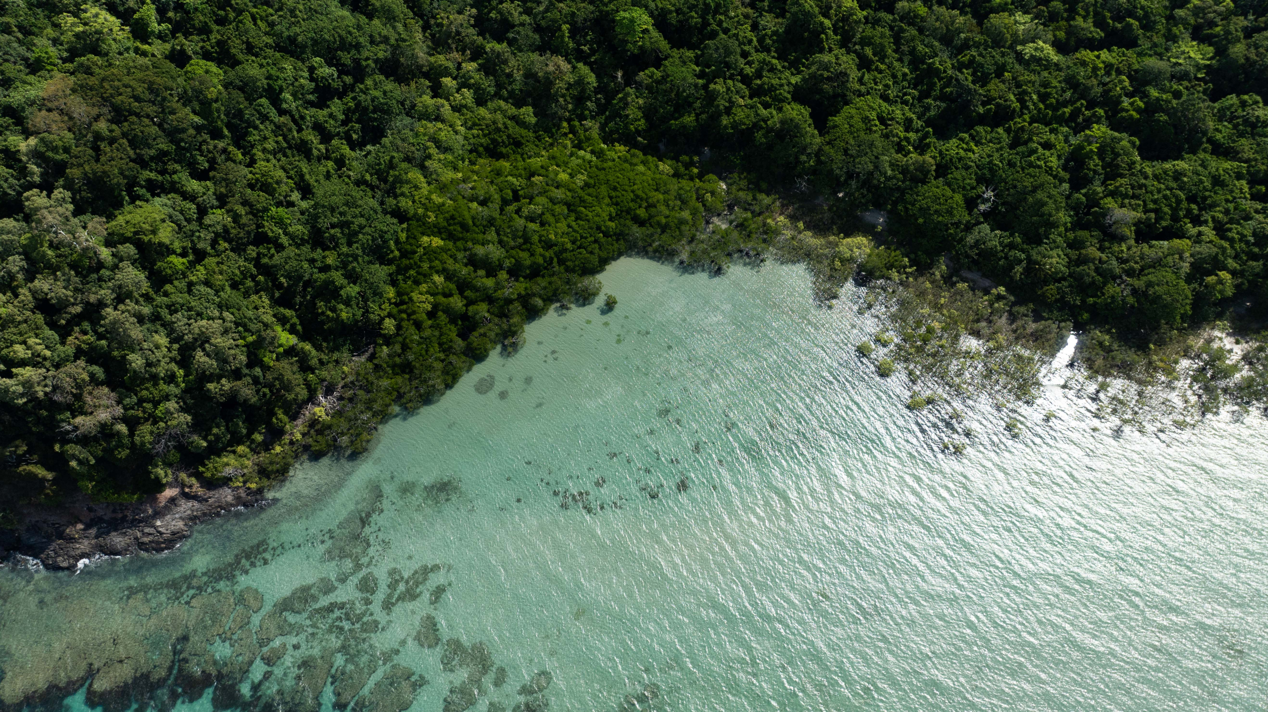 Australia's light blue beach representing an Indigenous-led research report that has proposed a cultural license to operate (CLO) framework to help industries collaborate with First Nations