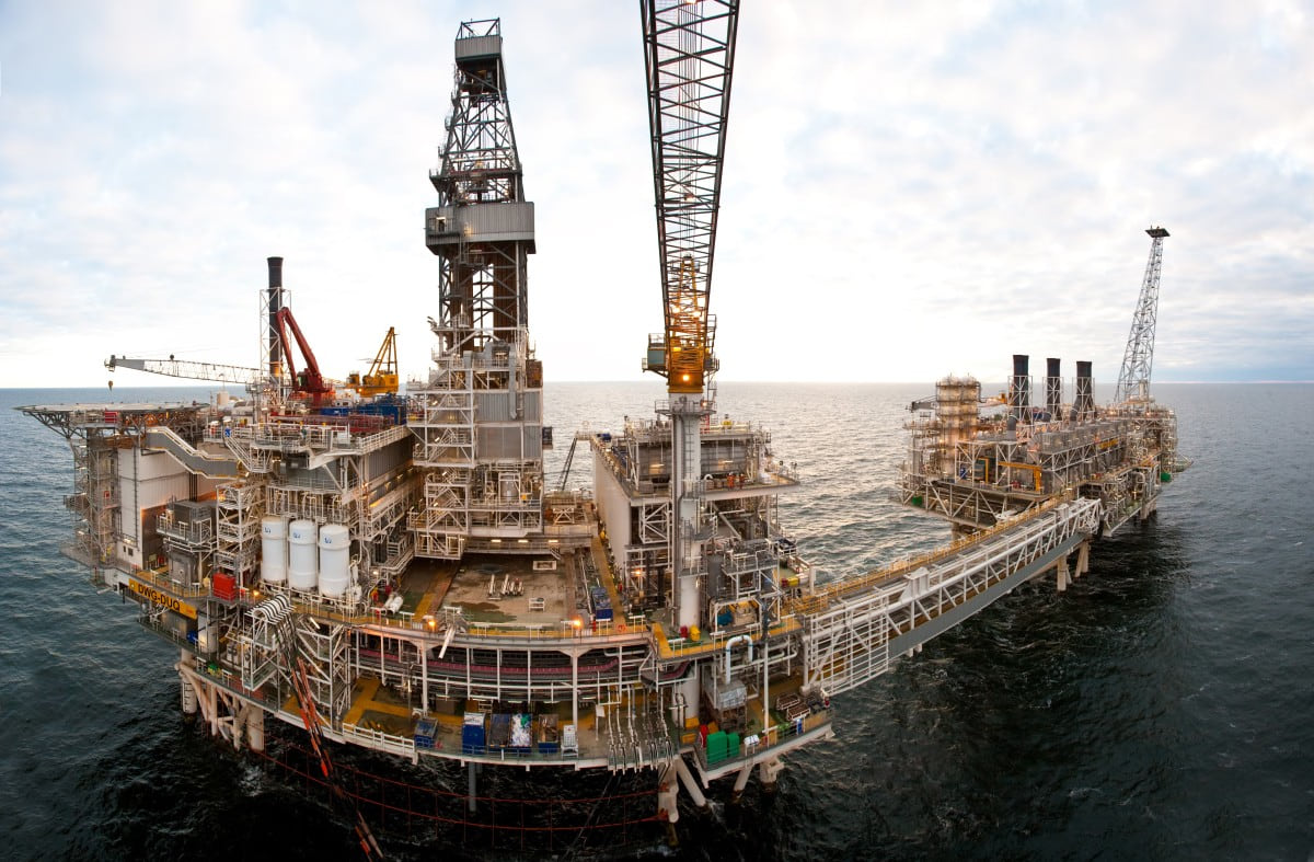 Deepwater Gunashli platform; Source: BP