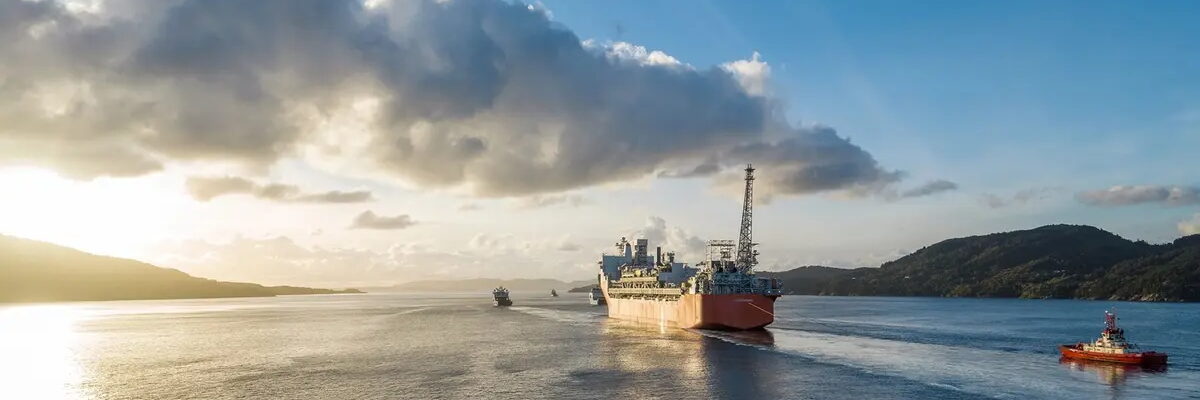 FPSO Johan Castberg en route to the Barents Sea passing by the Langenuen strait South of Bergen, Norway; Credit: Øyvind Gravås & Eirin Lillebø/Equinor