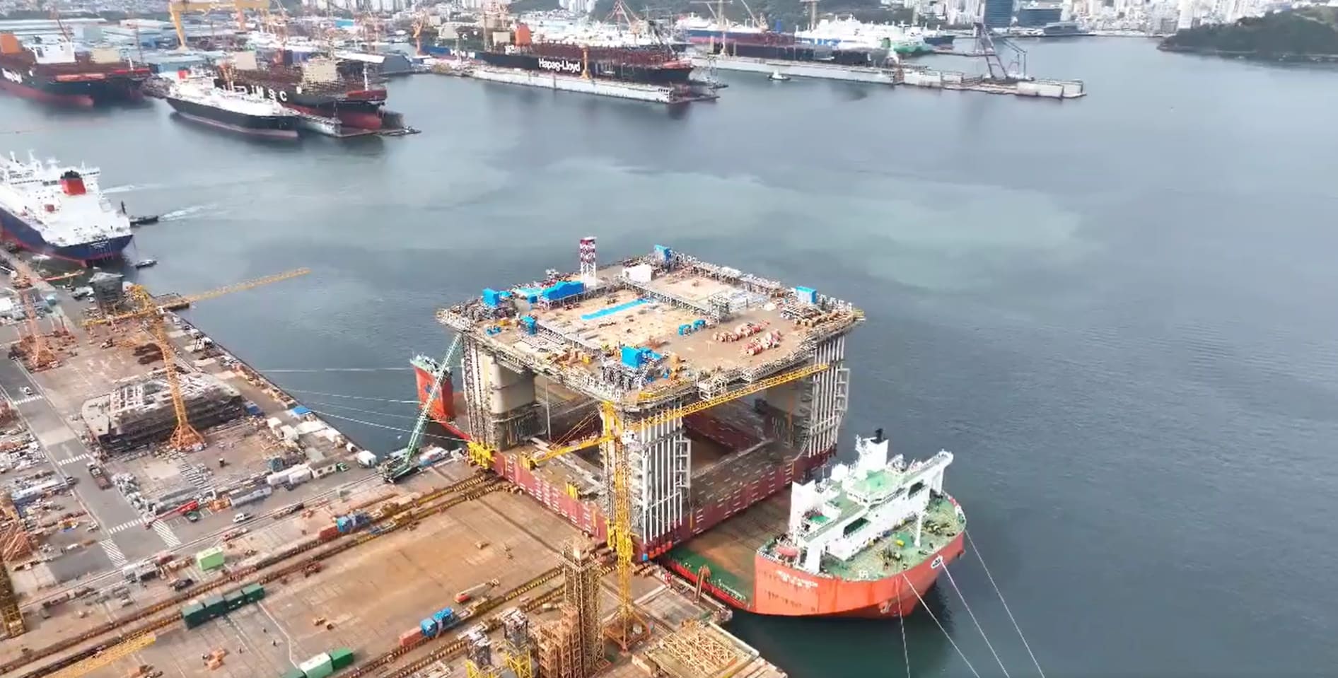 Load-out of FCS for Jansz-Io compression project; Source: Hanwha Ocean