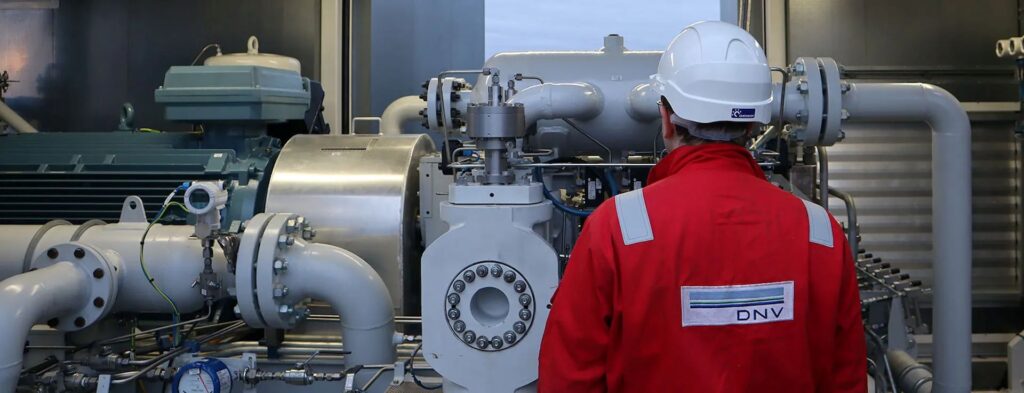 DNV worker illustration