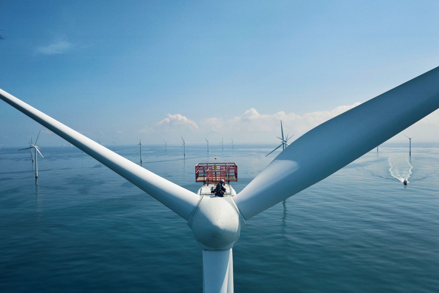 Dutch Zeevonk offshore wind-to-hydrogen project gains ground